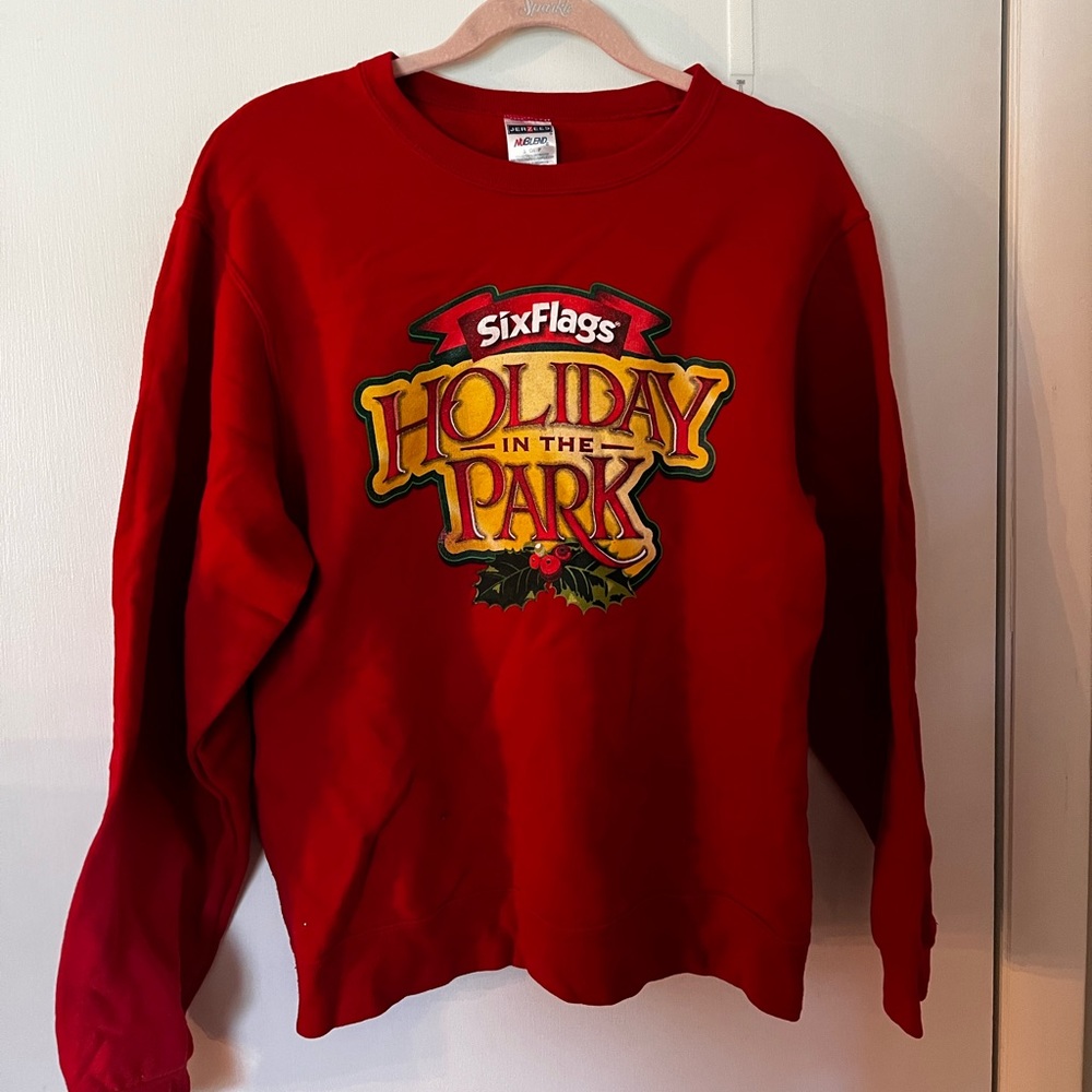 Vintage Six Flags Holiday in the Park Pullover